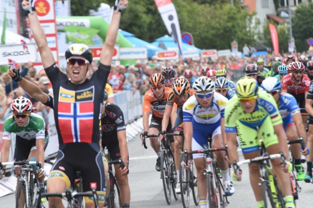 Edvald Hagen wins Denark stage 2